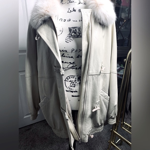 Clyde Burtrum Fox collar coat - Picture 2 of 15